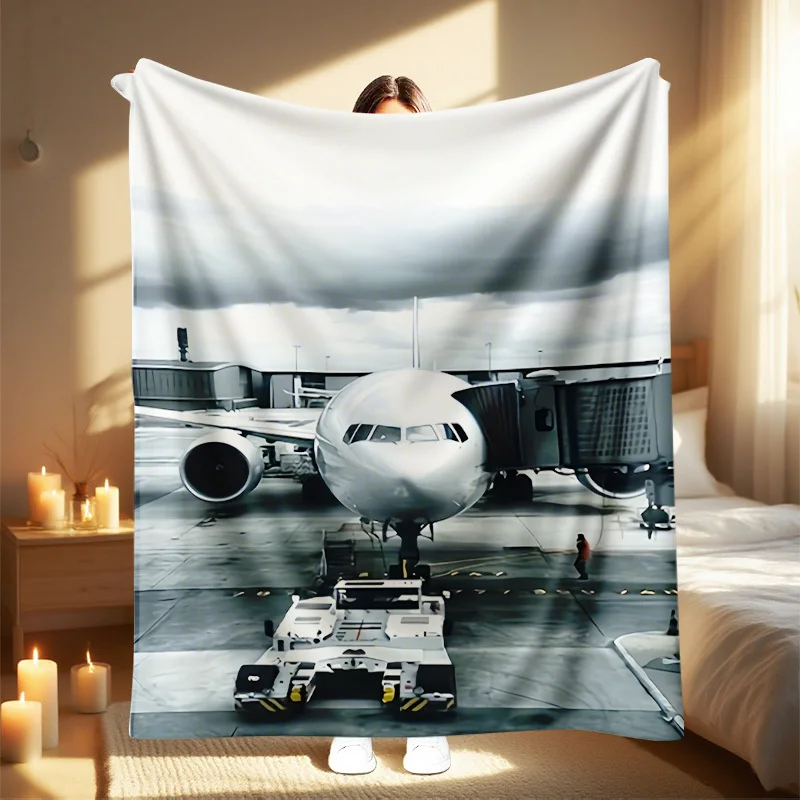 

1 шт. одеяло с надписью «Самолет» — мягкий теплый всесезонный авиационный дизайн с принтом «Самолет и аэропорт», уютный дорожный компаньон для кумы