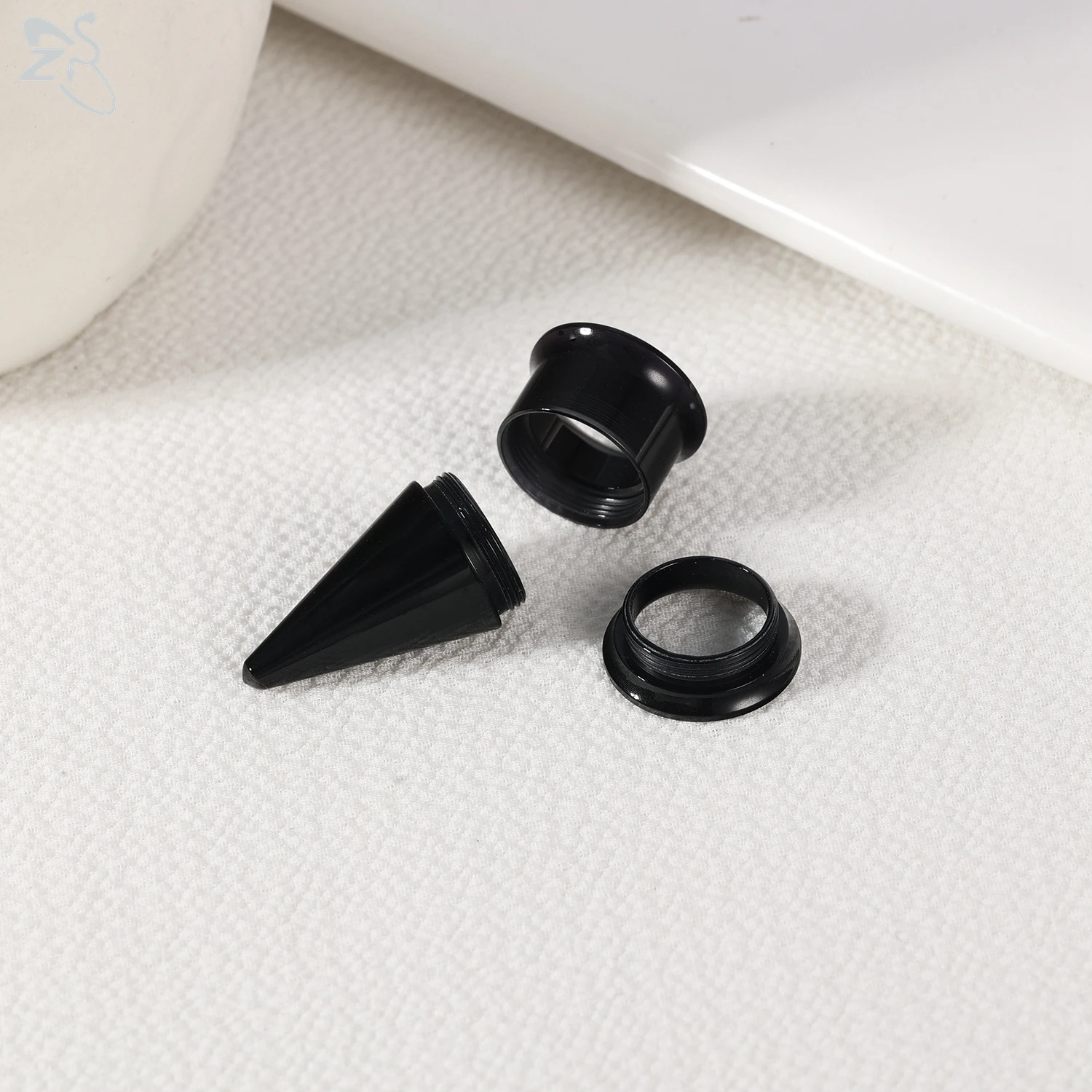 ZS 1 Pair Acrylic Spike Shape Ear Plug And Tunnel Black Ear Stretchers 3-20MM Flesh Expansion Stretcher Body Piercings Jewelry