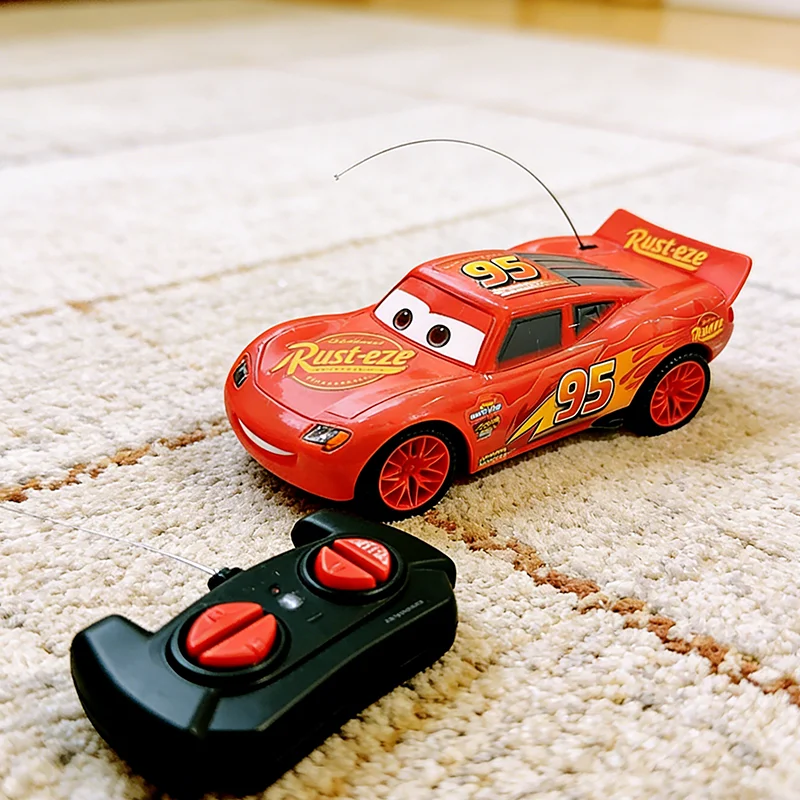 

NEW Disney Anime Pixar Cars 3 Electric Toy Car Lightning Mcqueen Remote Control Children Toy Simulation Racing Birthday Gifts