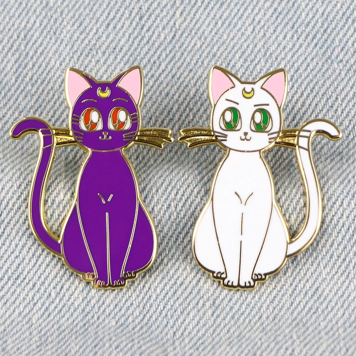 Cute Cat Enamel Pins Kawaii Anime Girls Brooches for Woman Cartoon Badges on Backpack Cosplay Accessories Gift for Fans Friends