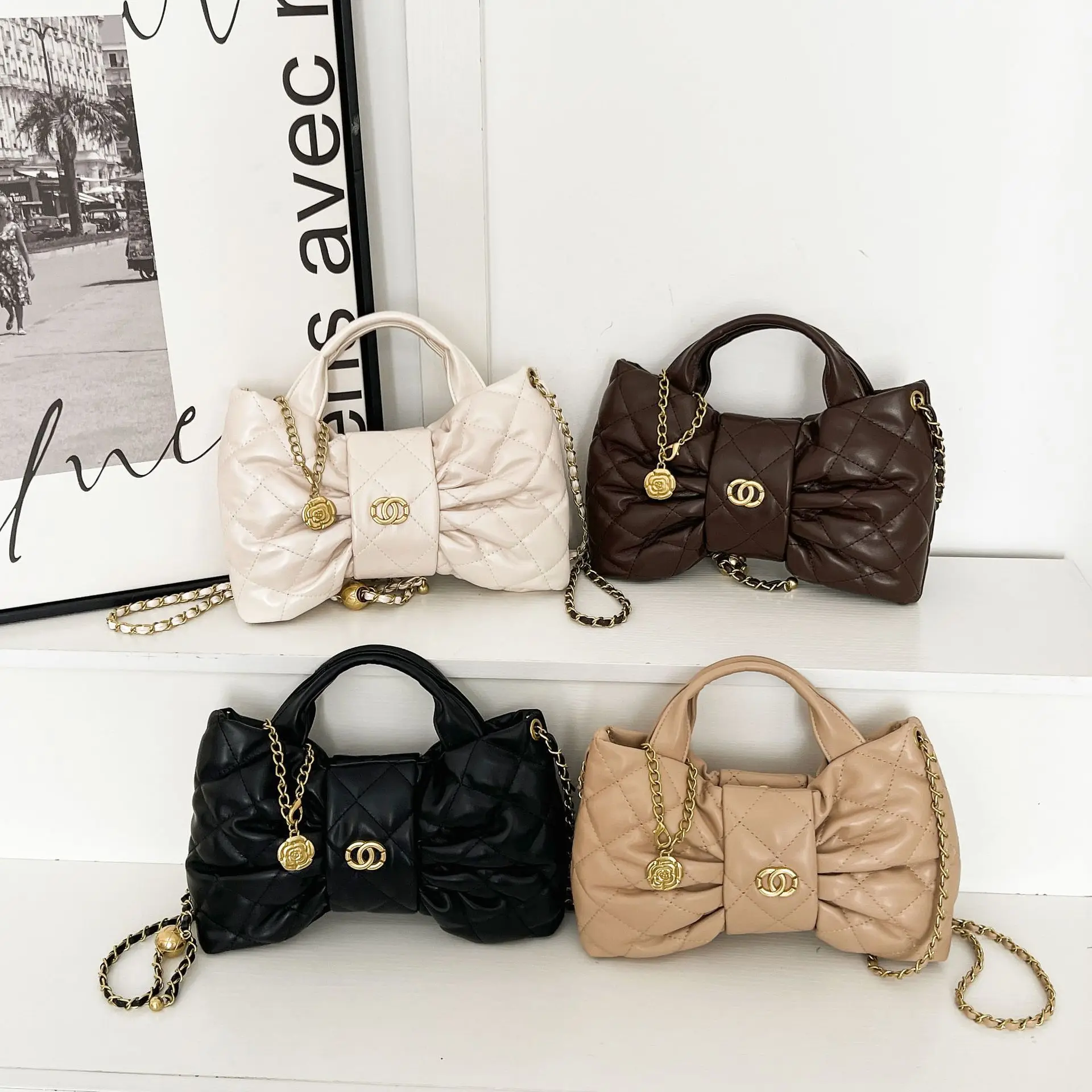 

2025 Women's Bowknot Shoulder Bag, Niche Luxury Leather Multi-way Crossbody Purse, Vintage Quilted Handbag for Dating Casual