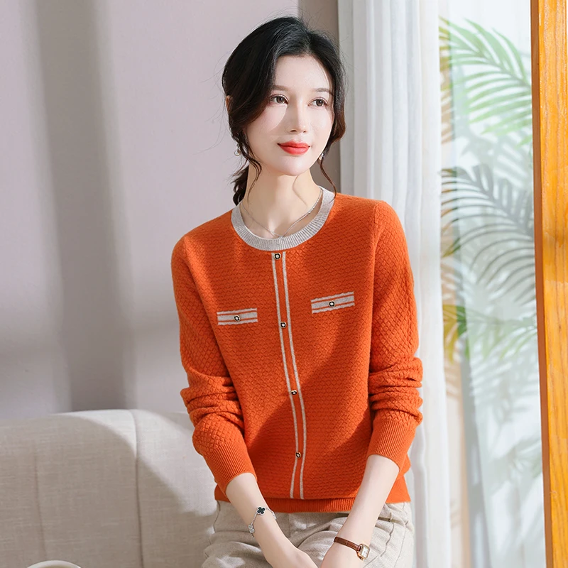 

Модный вязаный шерстяной свитер для женщин: осенне-зимний базовый слой для мам среднего и старшего возраста в корейском стиле