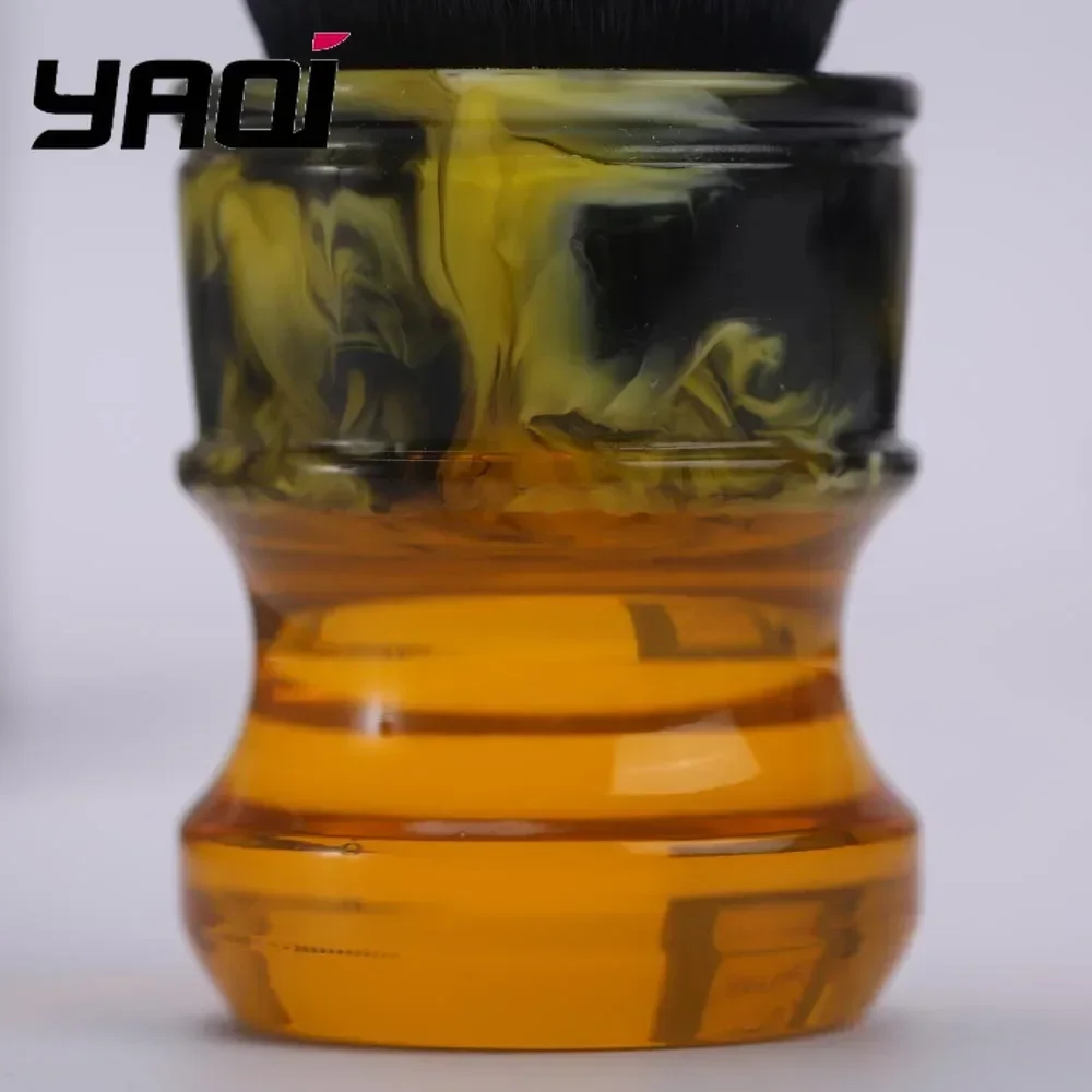 Yaqi 24 مللي متر الرجال فرش الحلاقة الرطبة ساجرادا فاميليا أسود/أبيض سهرة الألياف الاصطناعية الراتنج مقبض