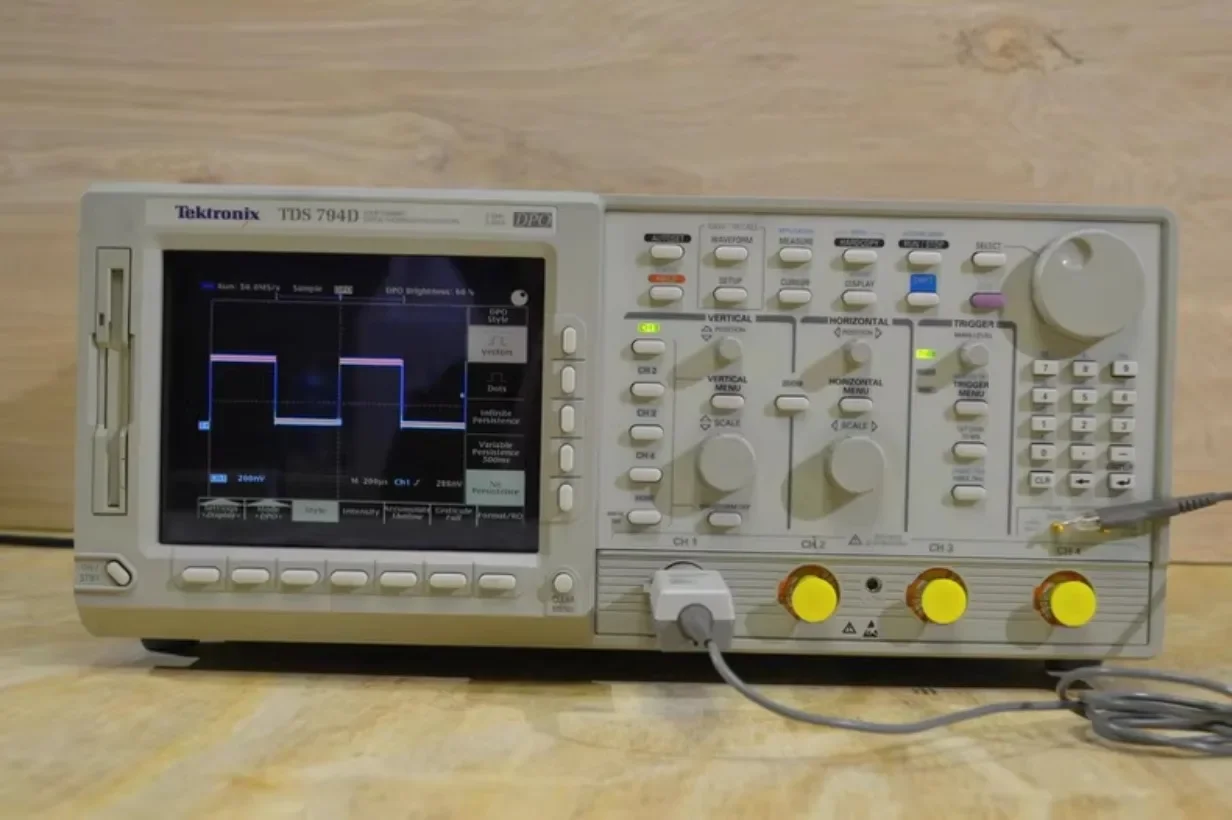 Tektronix TDS 794D 4 Channel Digital Oscilloscope 2 GHz Opt. 2M#Moqu