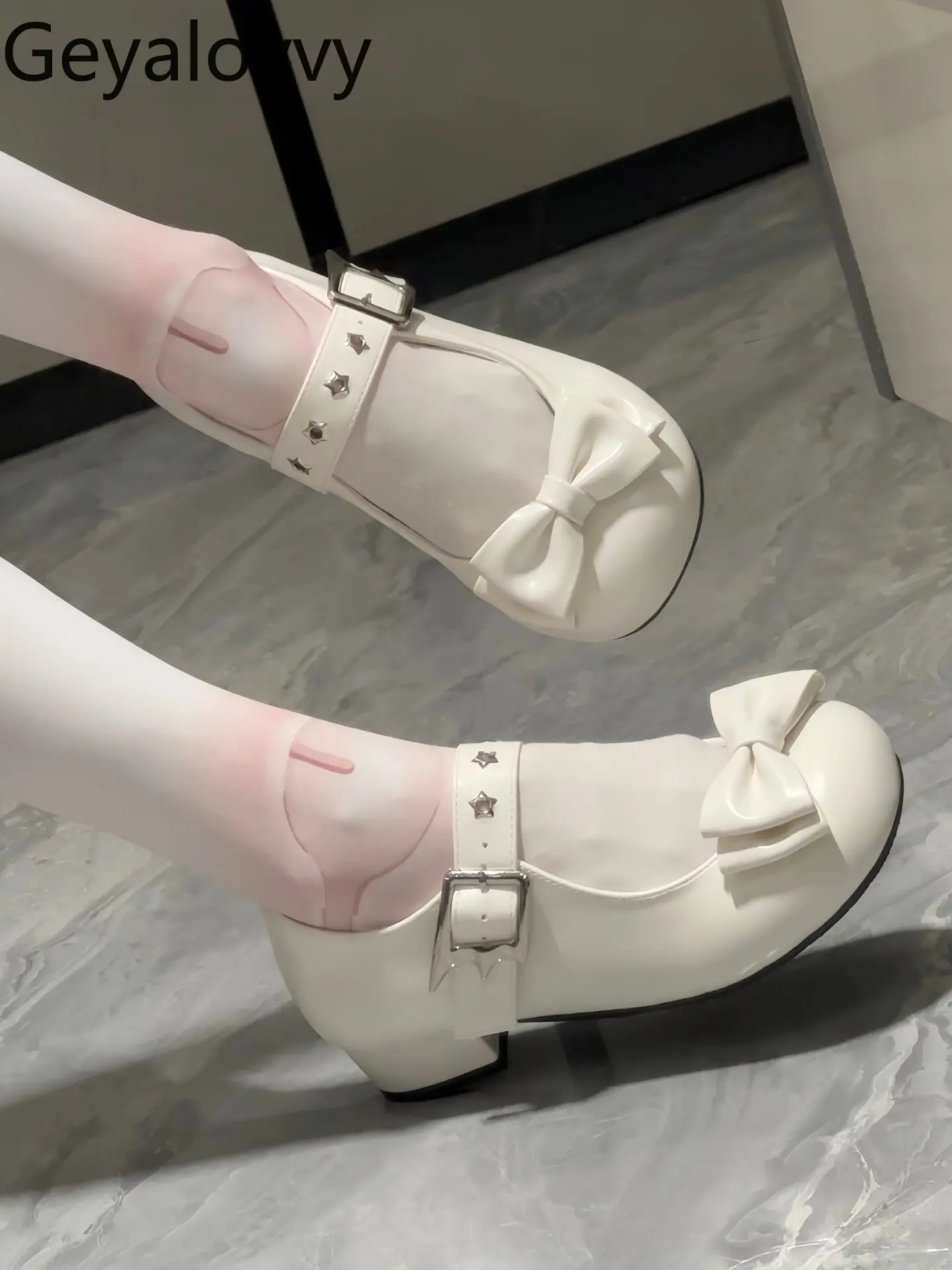 

Original Lolita Low-heel Leather Shoes with Bow Chunky Toe Japanese Style Cute Sweet Everyday Casual Versatile Flats for Girls