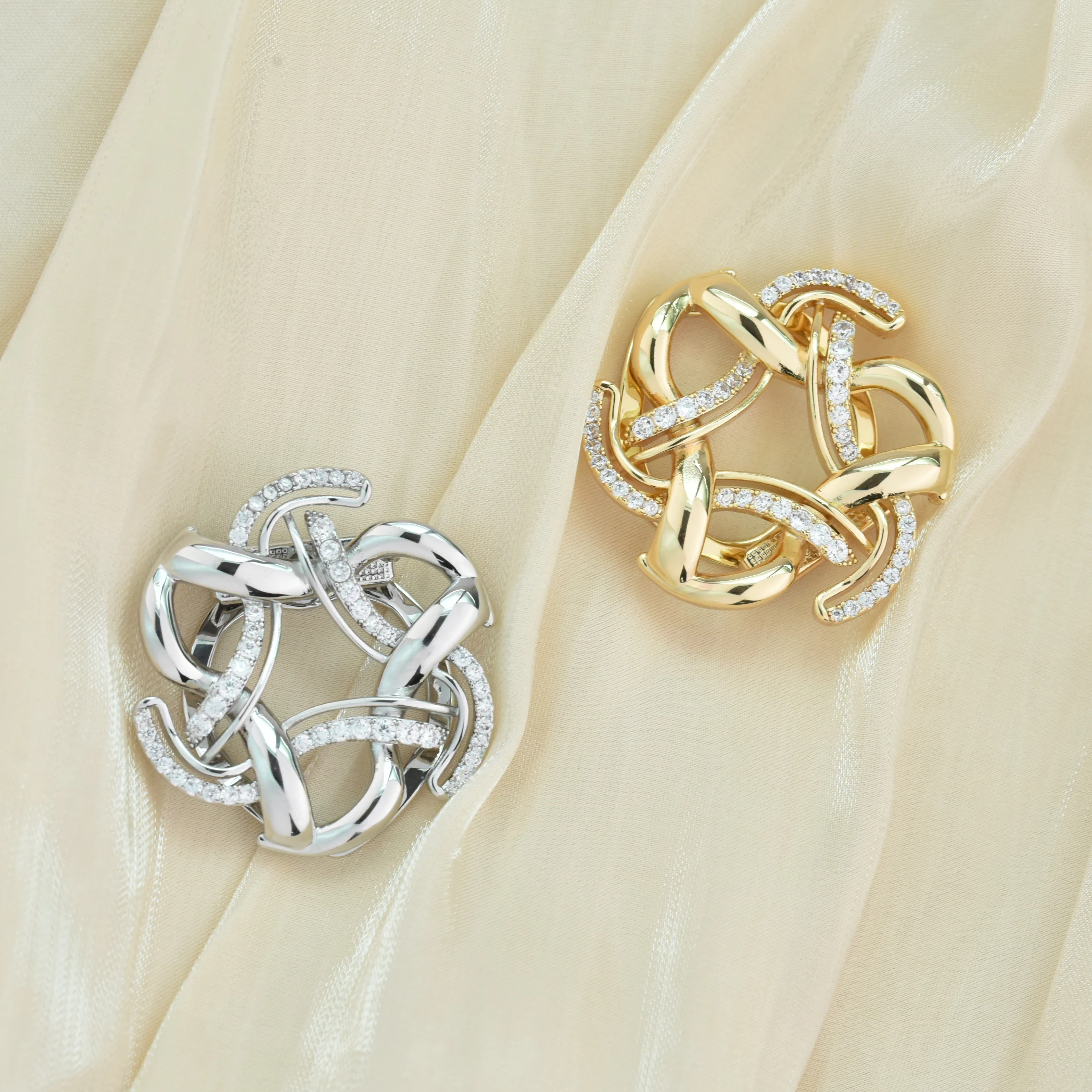 

Women's brooch classic simple star micro-zircon gold-plated brooch gold female accessories