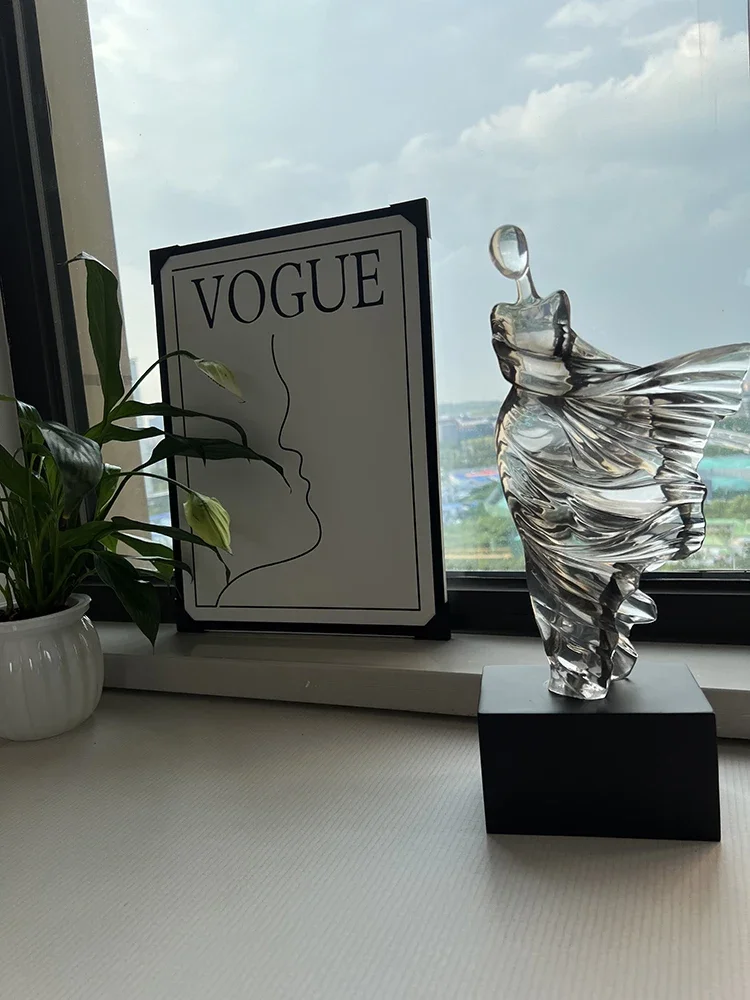 Modern Art Figure Sculpture 5