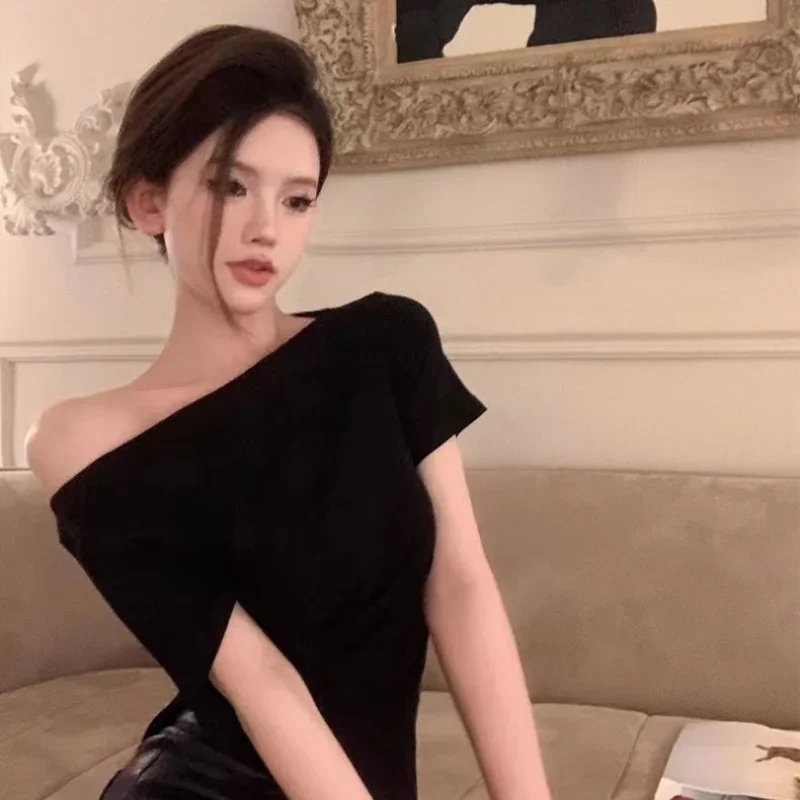 تي شيرت نسائي مائل العنق ، أزياء أحادية اللون ، تصميم غير منتظم ، نحيل ، حلو جذاب ، على الطراز الكوري ، كاجوال ، ملابس الشارع الأنيقة ، أنيقة ناضجة ، الصيف #4