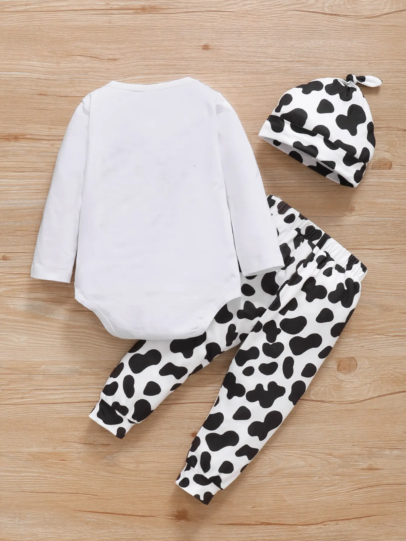 Spring/Autumn Outfitting For Baby Girls Cartoon Cow Print Round Neck Long Sleeve Triangle Onesie Spotted Print Trousers + Hat