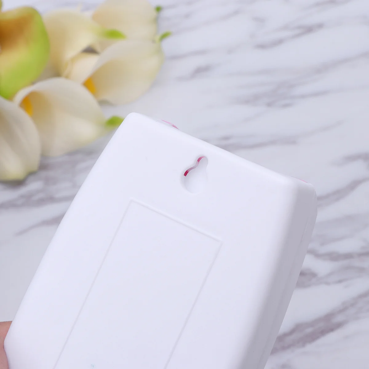 

Black Toothpaste Squeezer Set Automatic Dispenser Plastic Bathroom Use Brush Holder Economical Pumping