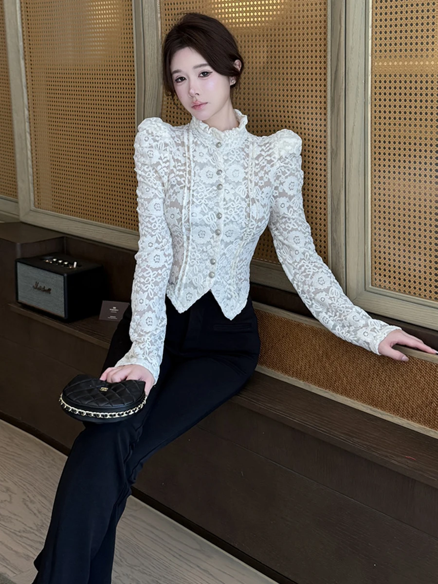 Elegant Lace Bubble Sleeve Shirt Women's Fashion Court Style Hook Flower Base Layer Top Polyester Fiber Long Sleeve Short Model