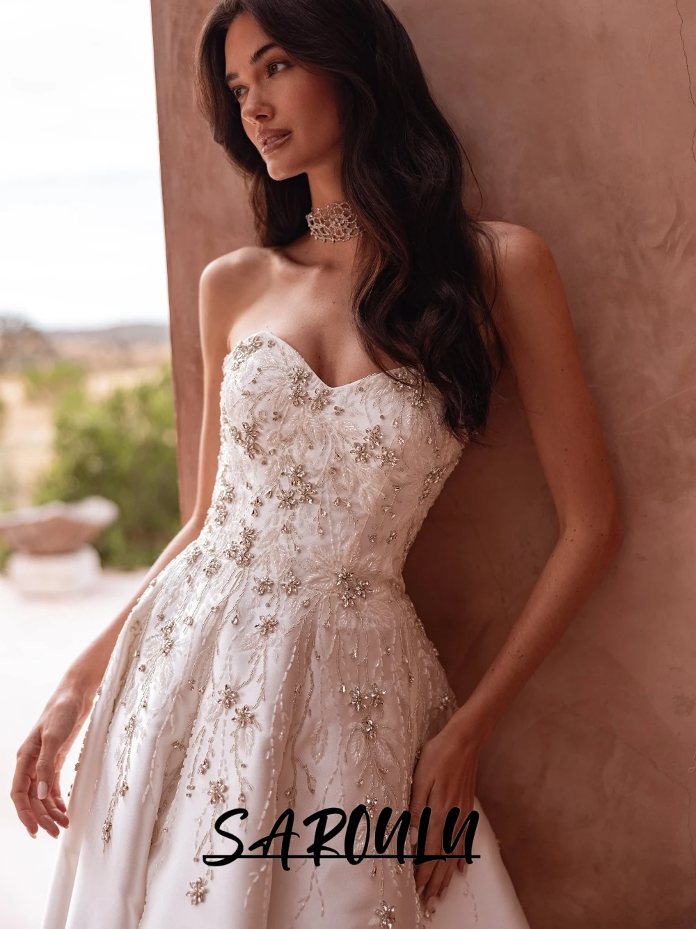 

Beaded Embroidery Satin A-Line Bridal Gown Long Train Customized Plus Size Wedding Dress Elegant Crystals Sweetheart Neck Wear