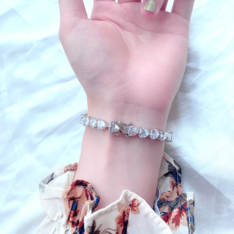 

Heart Shape Zircon Tennis Prong Set Bracelet