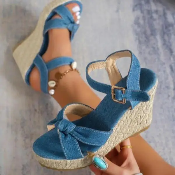 

Cross-Border New Sle Sandals High-Speed S Faionable Flat Heels Breathable Inner Material for Middle-Aged And ly