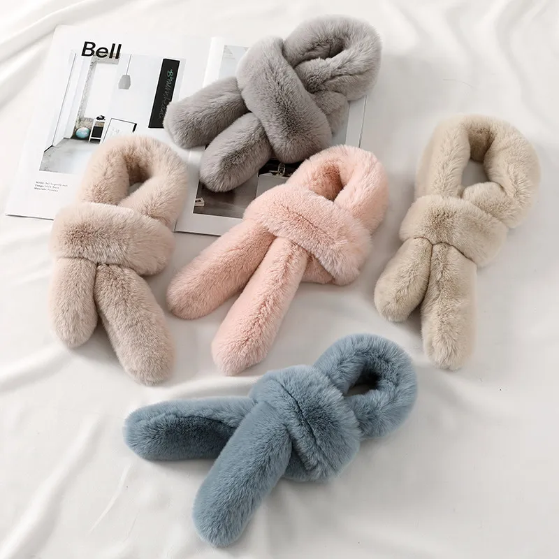 Womens Rex Rabbit Double Sided Fur Scarf Fashion Winter Neck Scarf Soft Accessory For Everyday Wear And Casual Outings Scarf