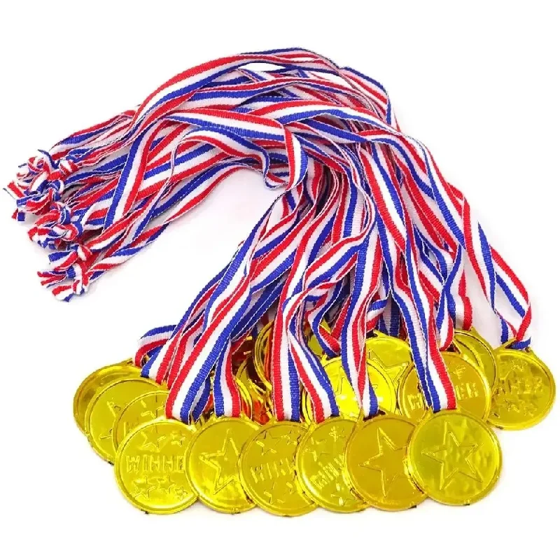 10 médailles de récompense dorées en plastique pour enfants, cadeaux de fête d'anniversaire, prix de jeu sportif, jouet de récompense pour fête de football