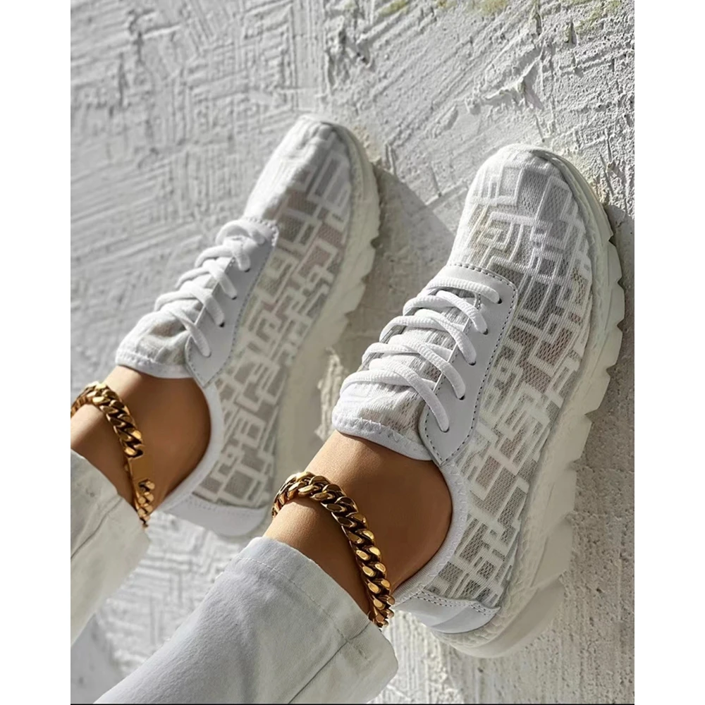 Women Geometric Lace-up Breathable Sneakers Daily Casual Round Toe White Sports Shoes Spring Fashion Going Out Running Shoes