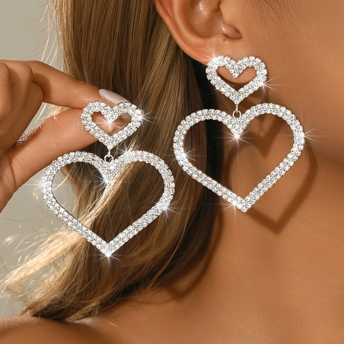 Exquisite Socialite Style, Cute, Romantic, Simple, Double Hollow Out, Heart Shaped, Photography, Versatile Item
