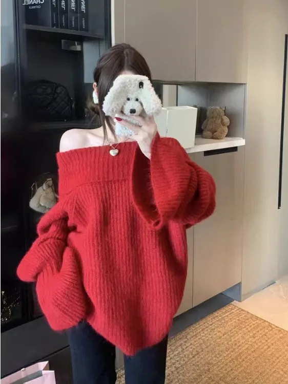

Красный свитер на одно плечо свободного кроя для женщин, осенне-зимняя новинка, в корейском стиле, свободный, стройнящий, универсальный, с открытым плечом