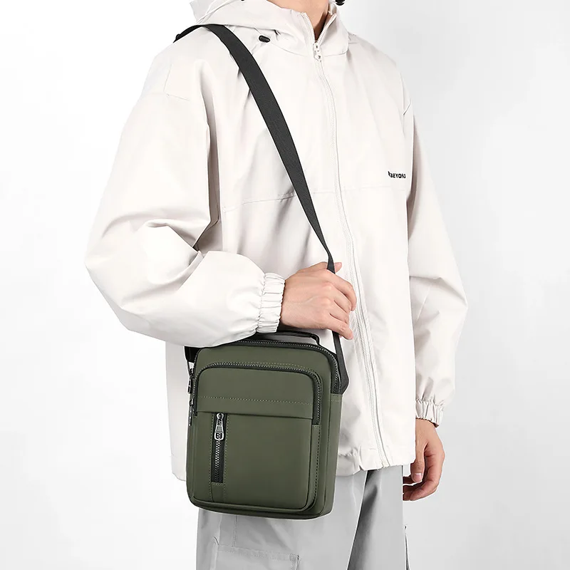 

Business commuter breast New simple casual men's shoulder bag Outdoor sports breast bag Large capacity fashion messenger bag