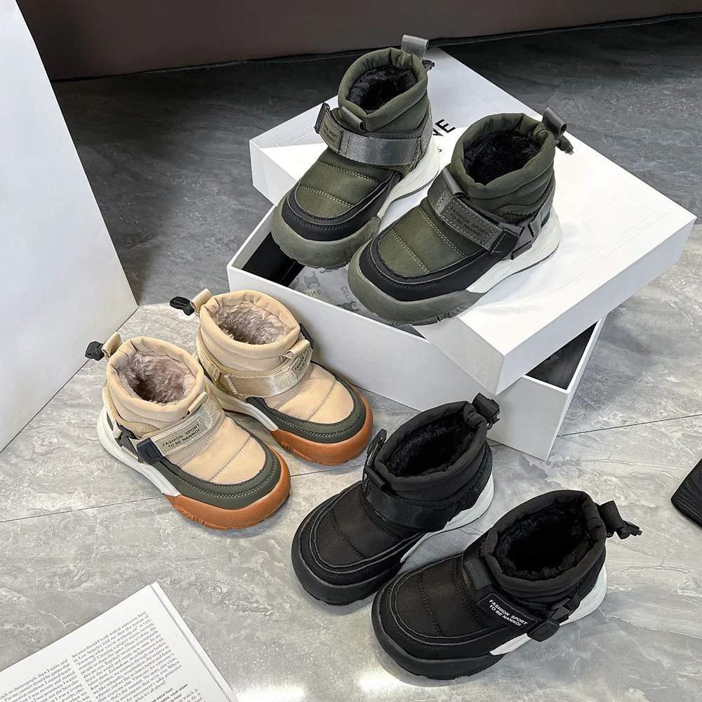 Botas de nieve de invierno para niños, botas de felpa impermeables de cuero PU para niños, zapatos de algodón antideslizantes a la moda para niños y niñas