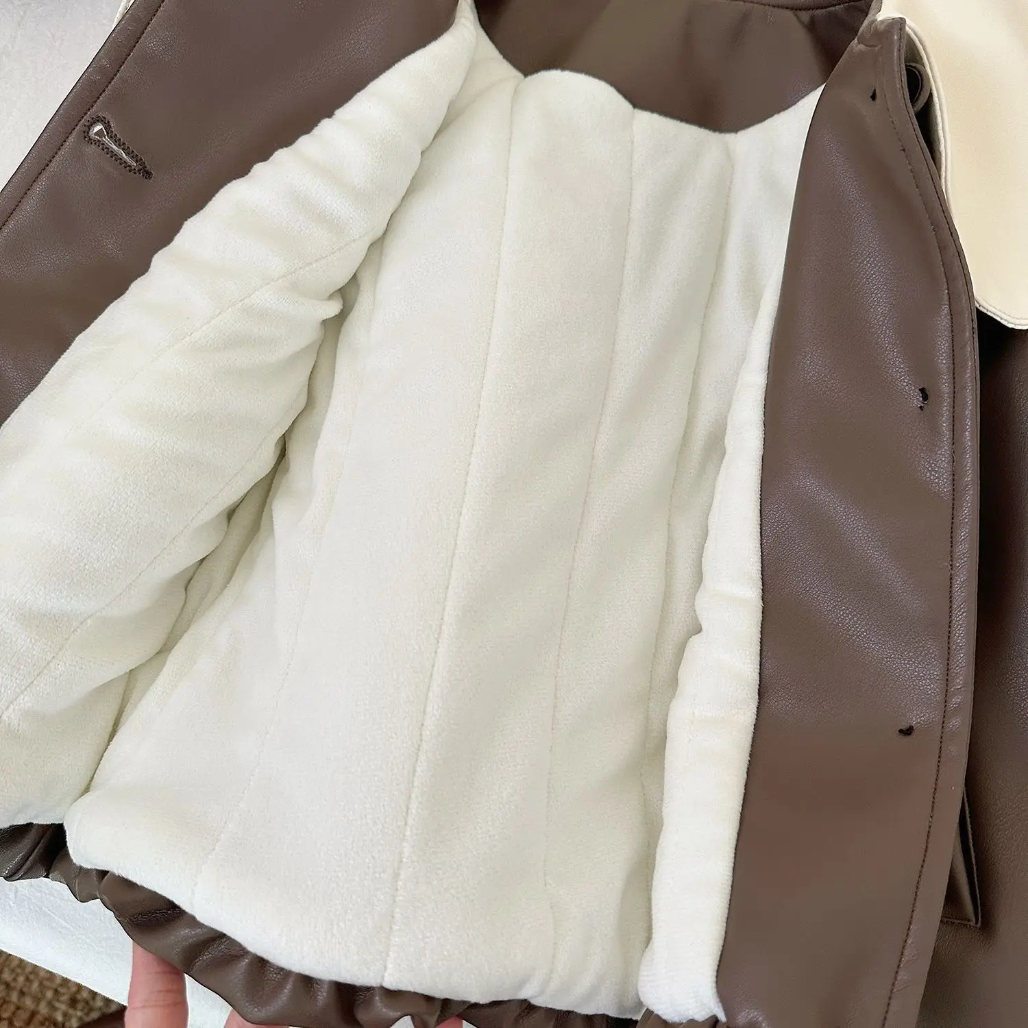 Children\'s Coats Contrasting Doll Collar and Fleece Coat Leather Jacket with Puffy Sleeves Winter Coat for Girls 2 To 7 Years