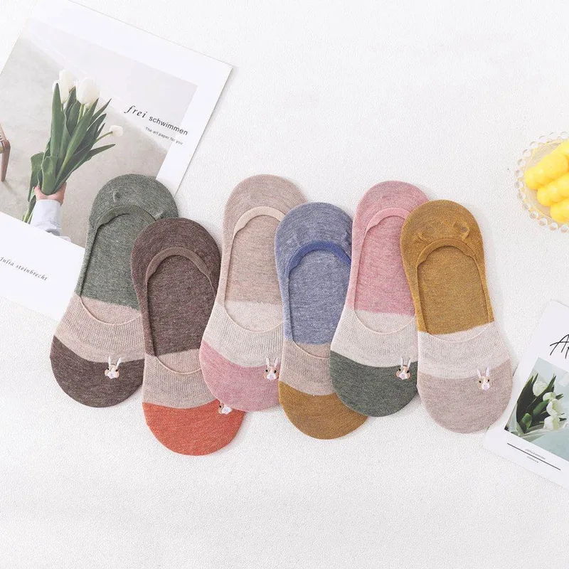 Women Fashion Kawaii Embroidered Socks Cartoon Rabbit Invisible Sock Slippers Cute Striped Ladies No Show Boat Socks Calcetines