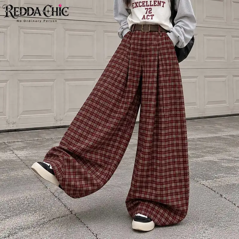 ReddaChic Checkered Casual Barrel Pants Women Vintage Red Pleated Baggy High Waist Oversized Palazzo Pants Fall Everyday Wear