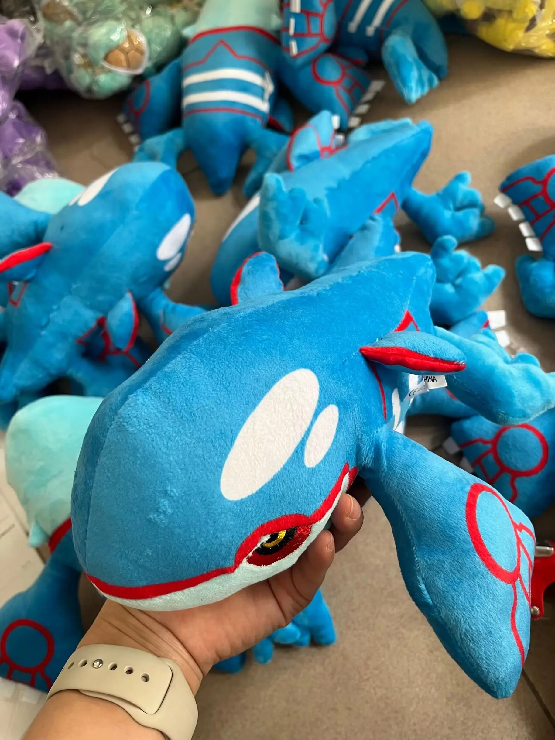 10pcs-lot-22cm-takara-tomy-pokemon-anime-kyogre-plush-toys-dolls-pokemon-plush-peluche-animals-stuffed-toys-gifts-for-kids