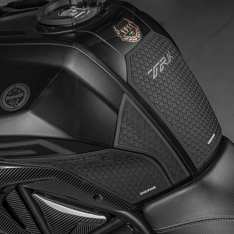 Suitable for 2022-2025 Benelli TRK 502 & 552 X High-Traction Tank Grip Pad Residue-Free Waterproof Anti-Wear Mod Parts