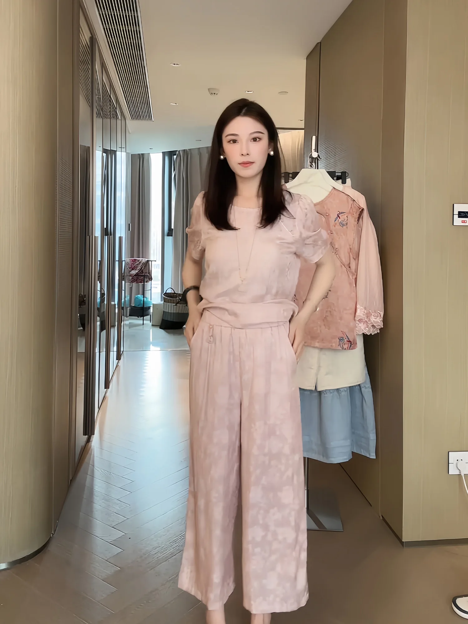 

Новый розовый китайский костюм-двойка с широкими брюками и поясом, летний женский комплект в стиле фэйон