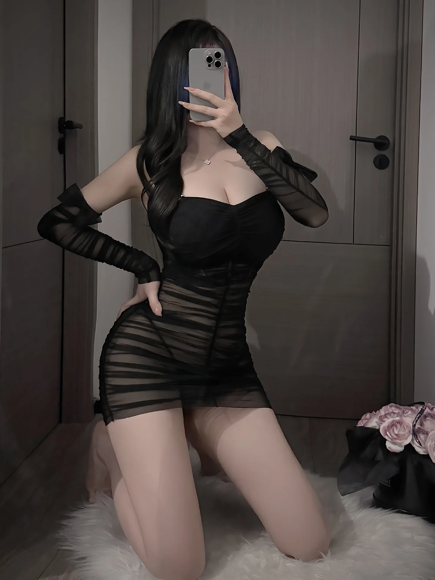 Abito sexy con cinturino stretto Prospettiva calda Tentazione Maglia stile coreano Sling Backless Trasparente Piega Abito avvolgente sull'anca Elegante DH5A