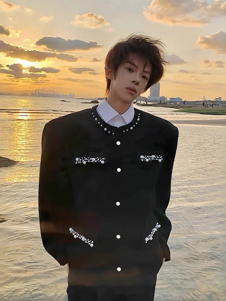 

Luxury Pearl Design Men's ort Jaet Autumn Spring oulder Pad ape Outerwear Faionable Youth Stand Fit Coat