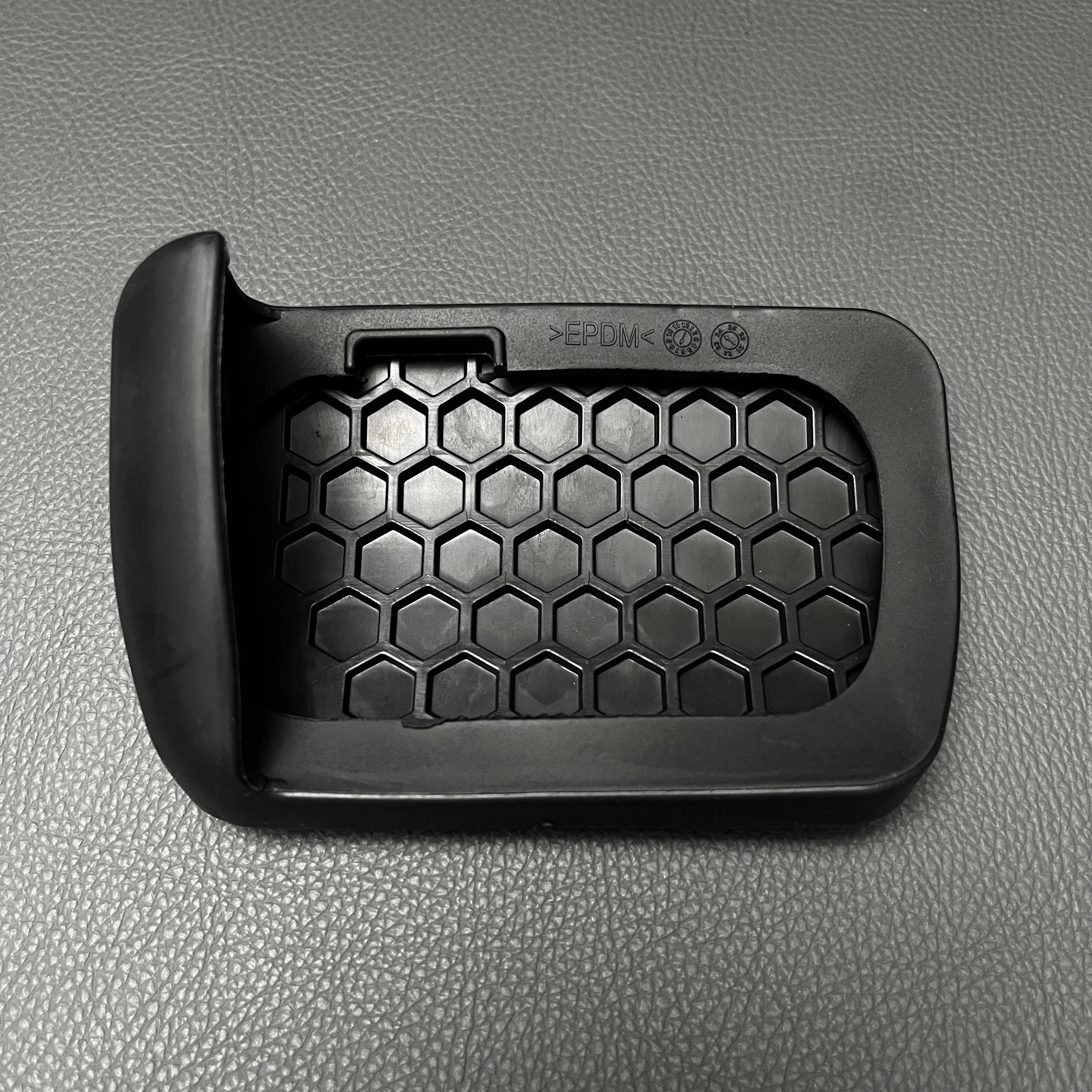 Bremspedalabdeckung Automatikgetriebe für Mercedes-Benz W221 S300 S350 ML350 R300 R350 W140 1232910082 A1232910082 – Detail 4