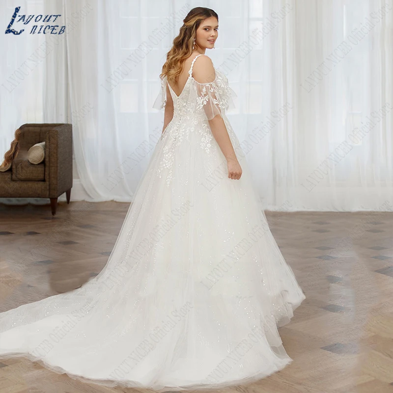 LAYOUT NICEB Sparkly Wedding Dresses Plus Size Spaghetti Straps Boho Lace Applique Bride Gown V-Neck A-Line Vestido De Noiva