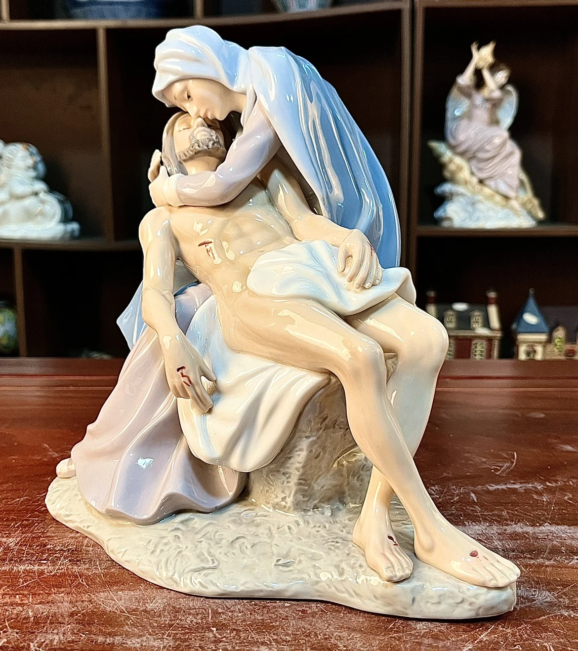 Art Collection Owell Painted Ceramic Western Figures Sculpture Porcelain Catholic Jesus figurine Home Decorations Church Gifts