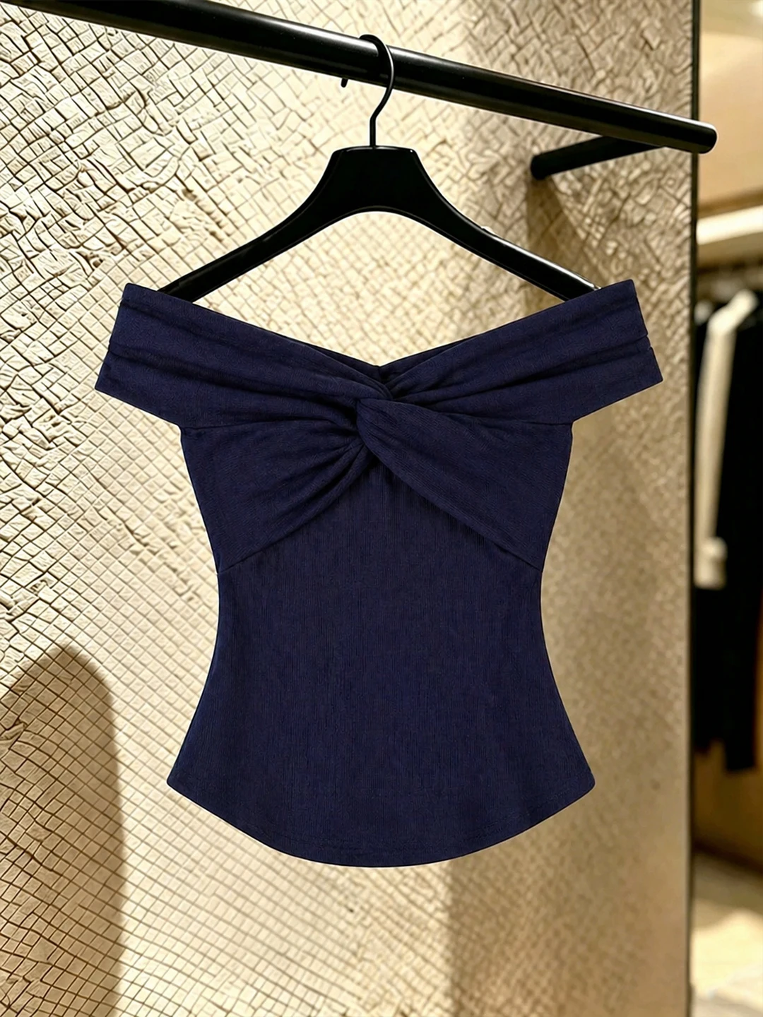 

Korean Style Slim Fit One Shoulder Knot Design T-Shirt Fashionable Summer Small Audience Age Reduction Silk Top for Women