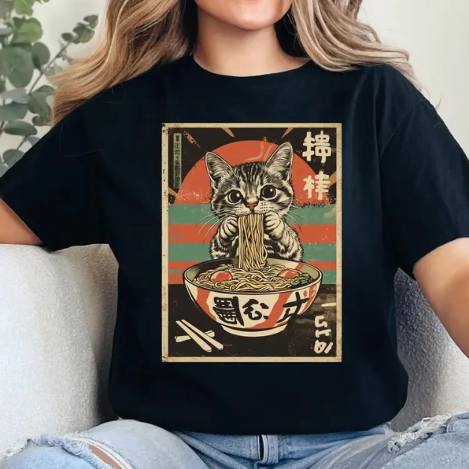 Camiseta de gato Ramen, camiseta de arte japonés, camiseta gráfica Vintage estética, gato de fideos