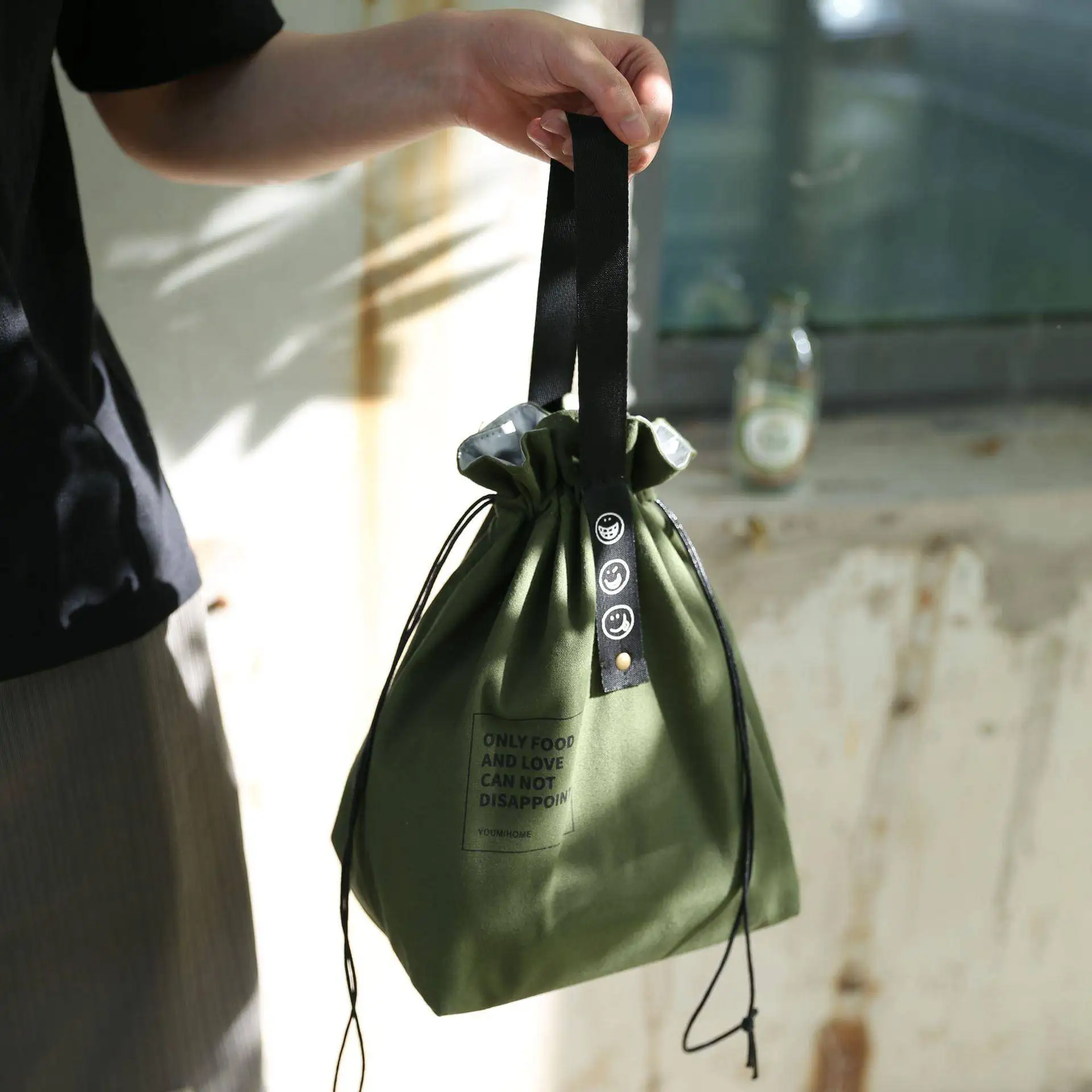 Nordic Minimalist Insulated Lunch Bag Canvas Meal Package Nordic Style Drawstring Kitchen Storage Bag for Office Outdoor Picn...