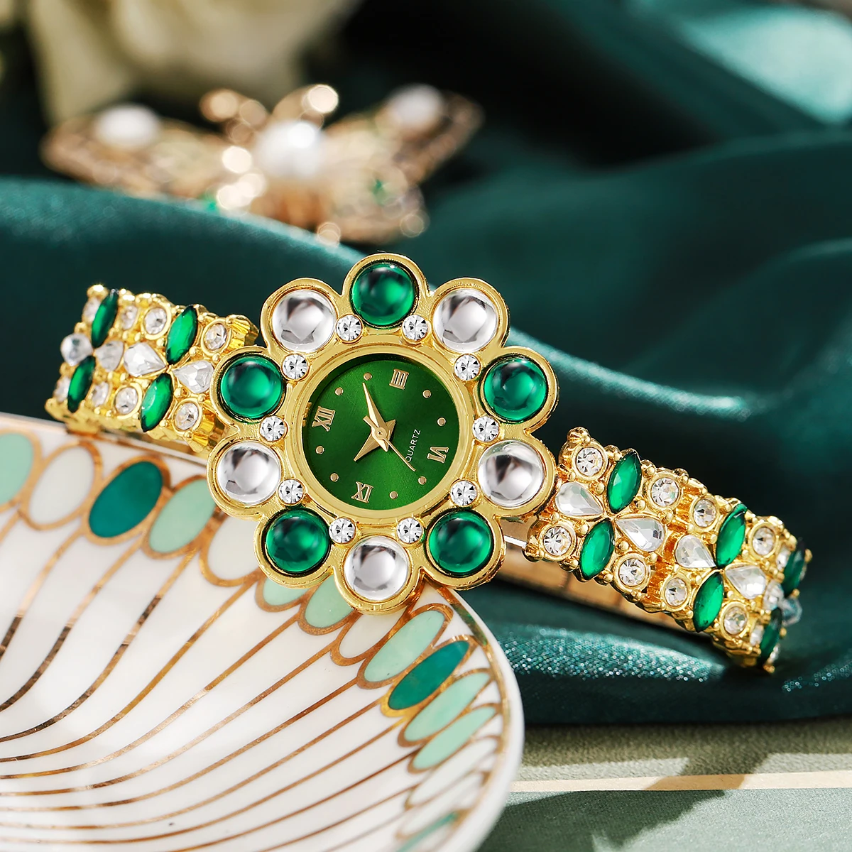 Luxury Rhinestone Women Watche - đánh giá và giá Luxury Watch Girl