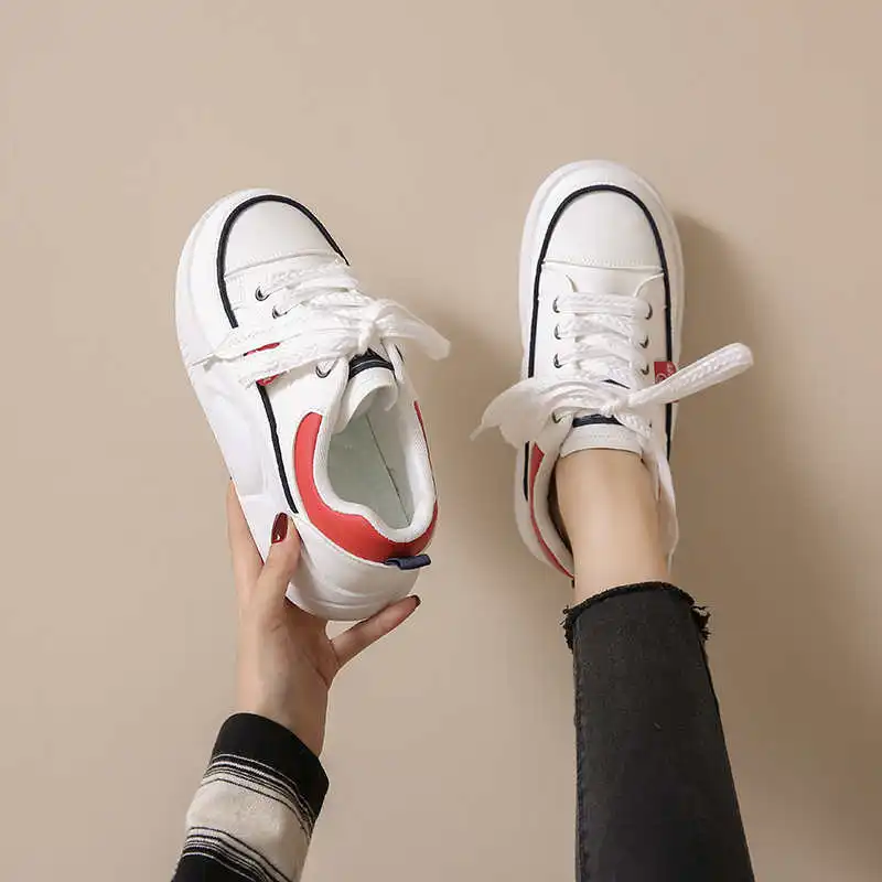 

Баскетбольные кроссовки на шнуровке с завязками. Лоферы. Туфли на плоской подошве. Женские женские ботинки. Спортивные элитные трендовые товары. Купить популярные.