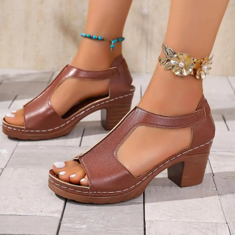 

Vintage Solid Slip On Cover Heel Gladiator Sandals Women 2025 Summer Round Toe High Heels Sandals Classic Beach Shoes Plus Size