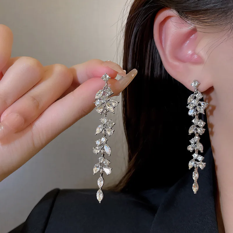 

S925 Silver Needle Exaggerated Long Fashion Zircon Earrings Women's Ins Fashion Luxury Dress Earrings internet celebrity earring