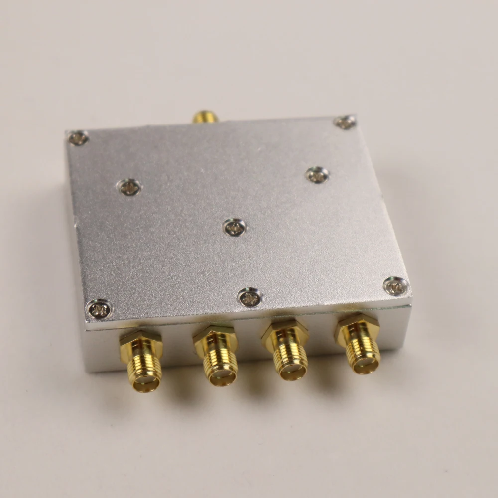 ZQTMAX 4 Way SMA Power Divider 1500MHz-8000MHz SMA power Splitter 1.5-8Ghz Divider 4Way Female Connector