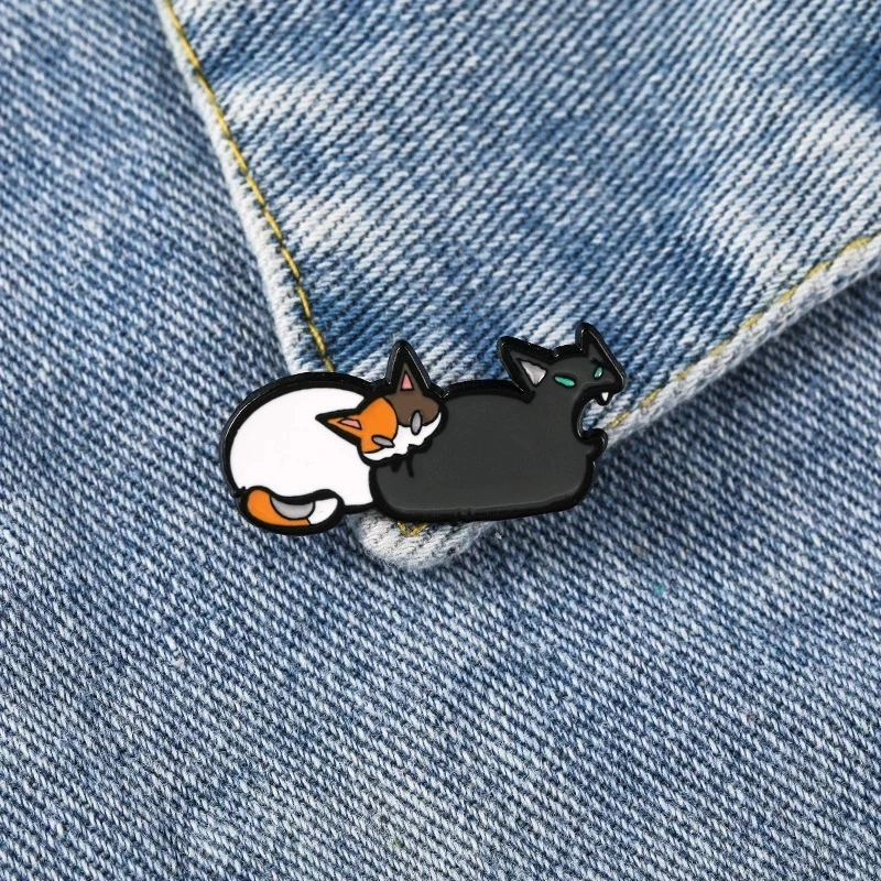 Cute Cartoon Cat Butt Enamel Brooch Pin for Clothing Accessories