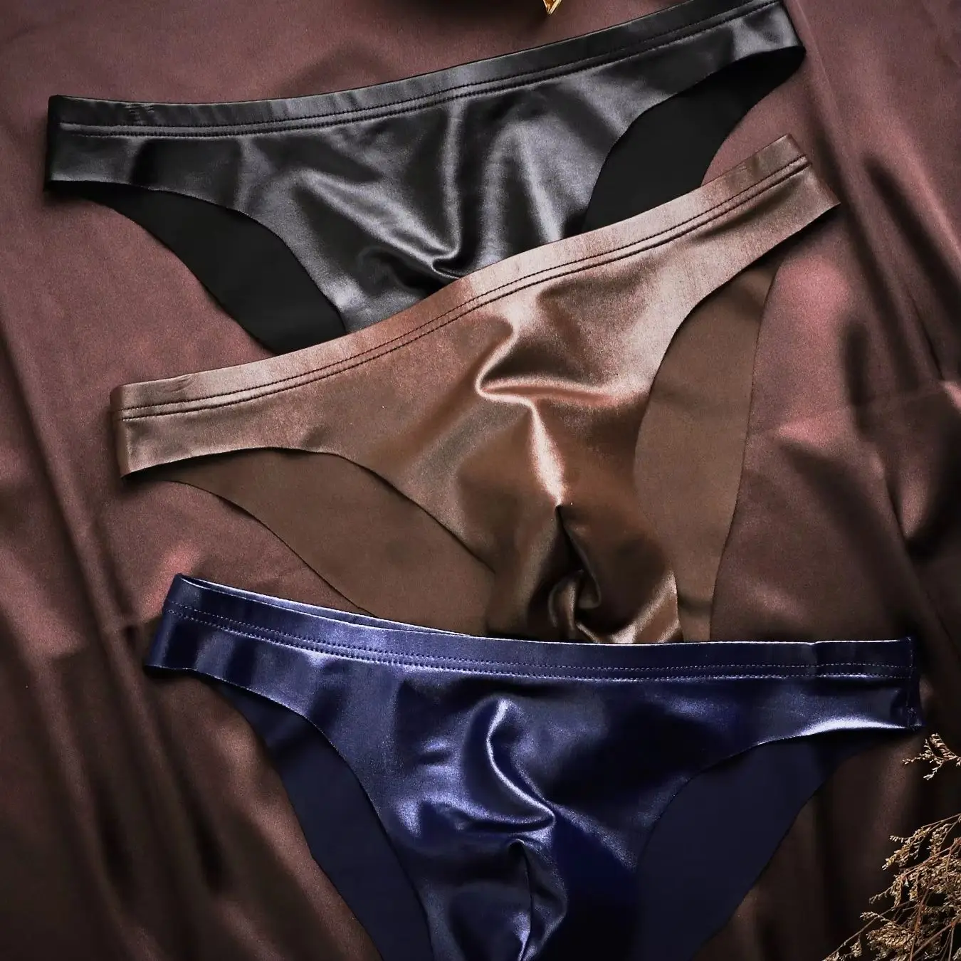 

3 Pack Men's Ice Silk Satin Briefs Low Waist Seamless Sexy Breathable Stretchy Daily Wear Male Underwear