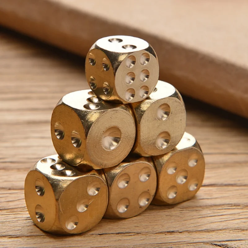 6 Stück massives Messingwürfelspielzeug 15 mm sechsseitiges quadratisches Metallwürfelbrettspiel Mathematik