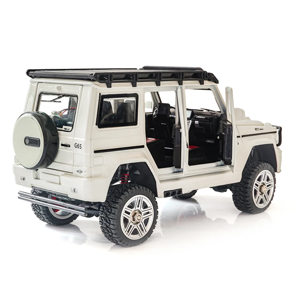 

1：24 Full Scale 2.4G 4WD Off Road White SG2401 Alloy Metal RC Crawler Car With Remote Control
