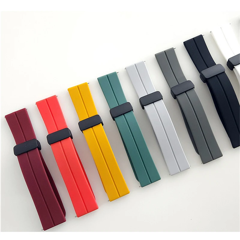 20mm 22mm Band Silicone Magnetic Buckle Strap For Samsung Galaxy Watch 5 40mm 44mm Watch4 / Huawei GT2 GT3 Metal Buckle Bracelet