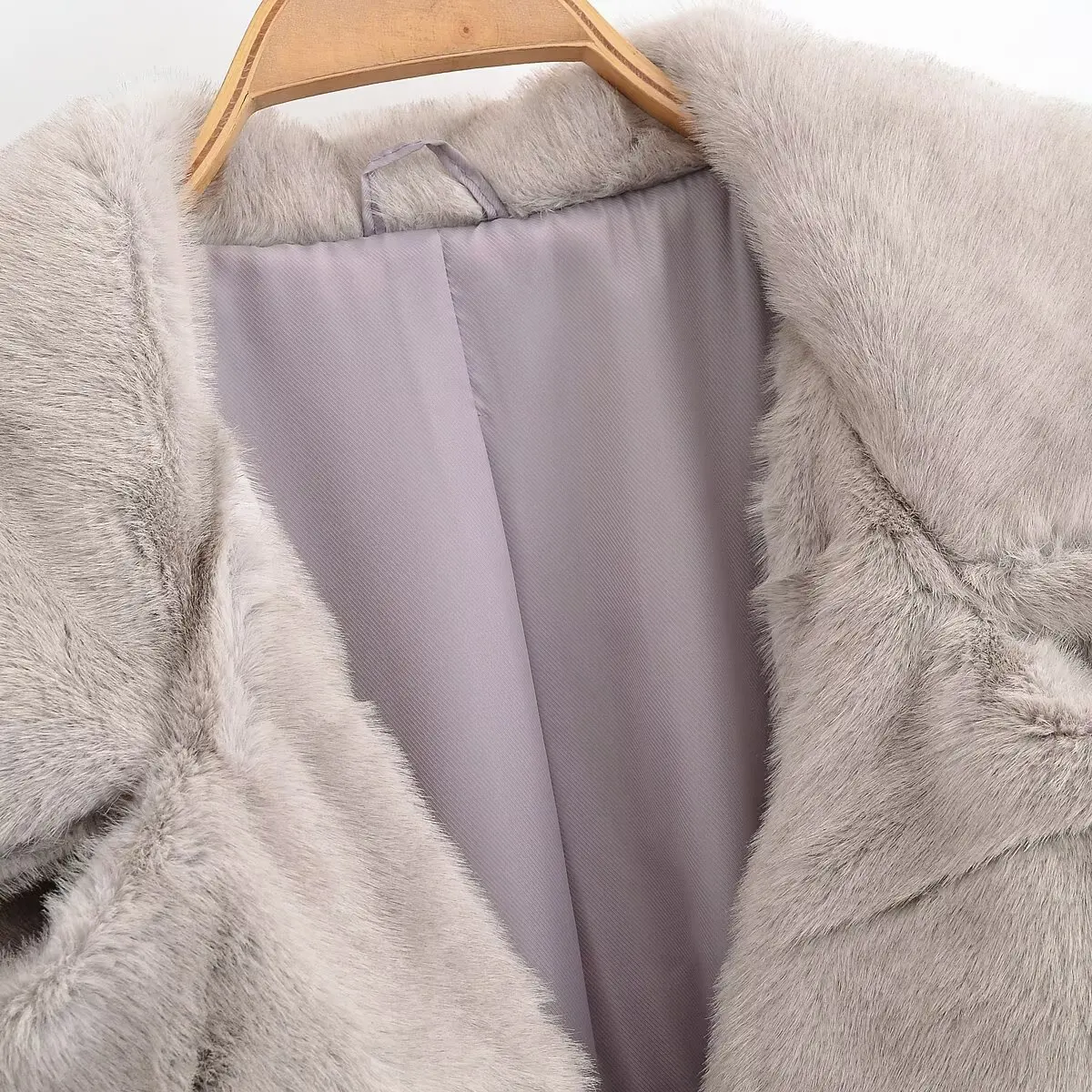 Jaket Bulu Imitasi Gaya Wanita Modis Eropa dan Amerika Multiwarna Musim Dingin 2025 Mantel Campuran